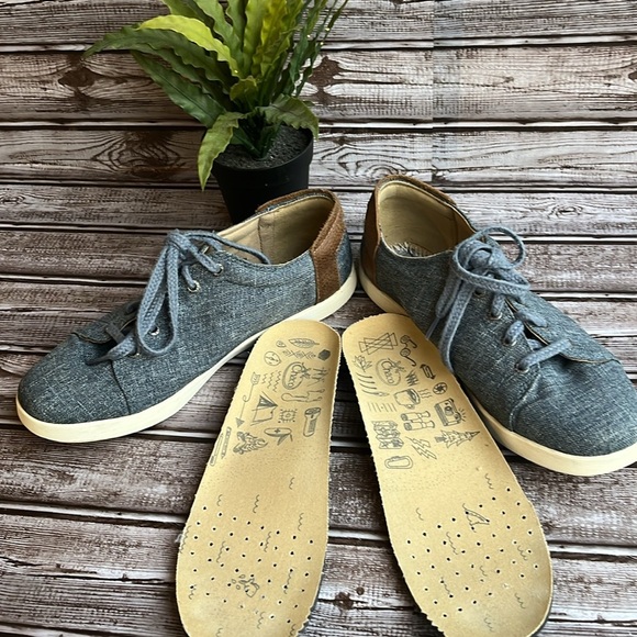 Chaco Light Denim Blue and BrownTrim Women’s Sneakers Size 8 - Picture 7 of 11